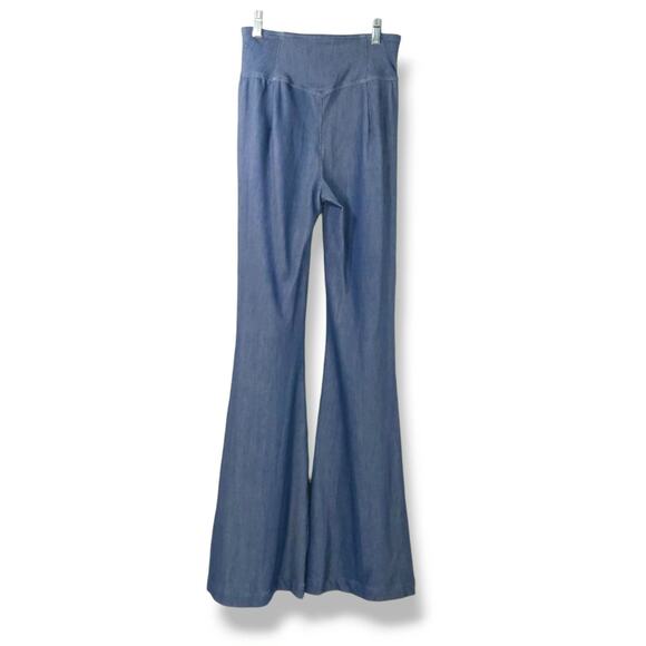 Halara Crossover High Rise Wide Leg Flare Pants Denim Look Stretch Indigo S NWT - Picture 4 of 7